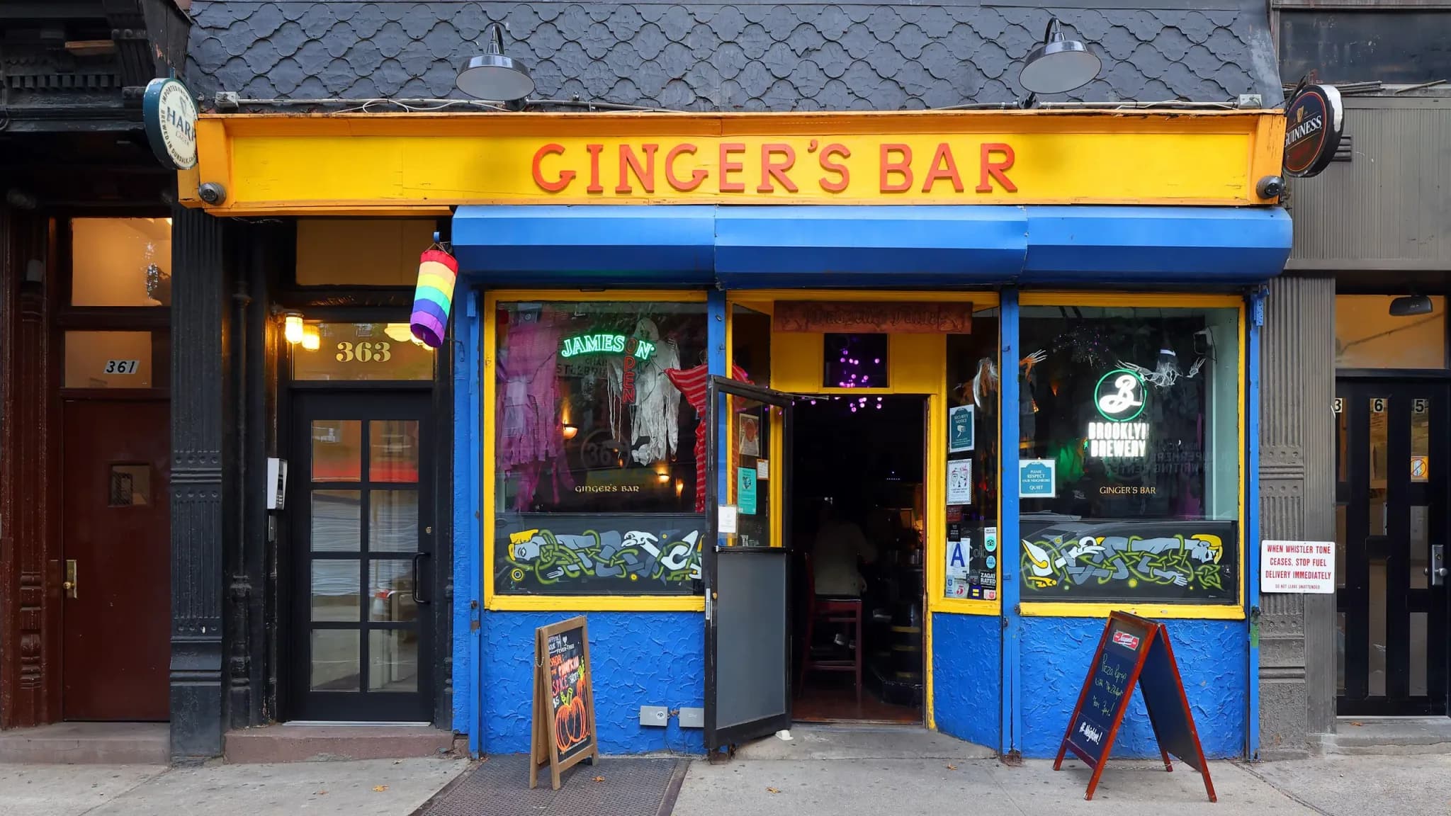 Ginger's Bar